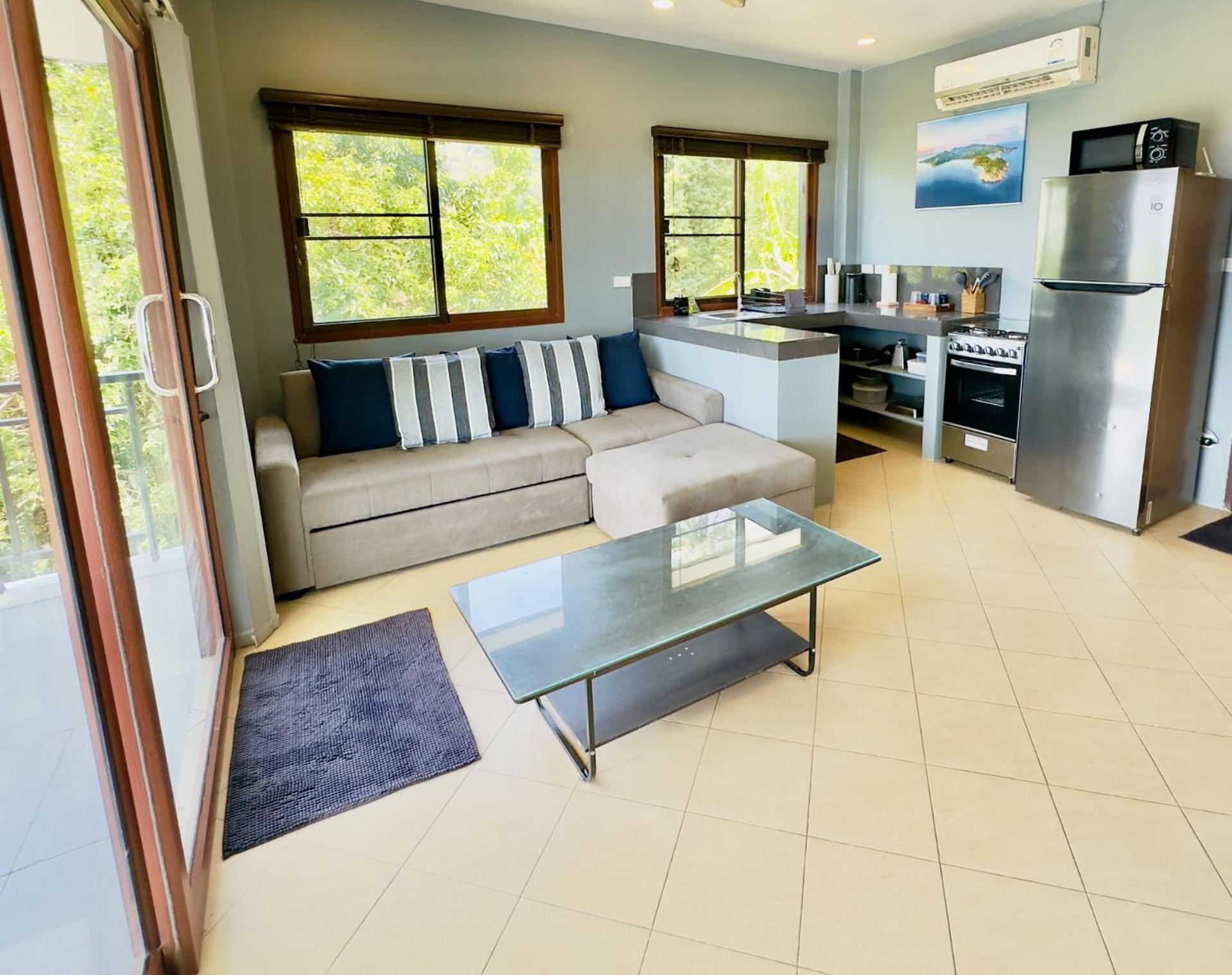 High Tide Apartemen